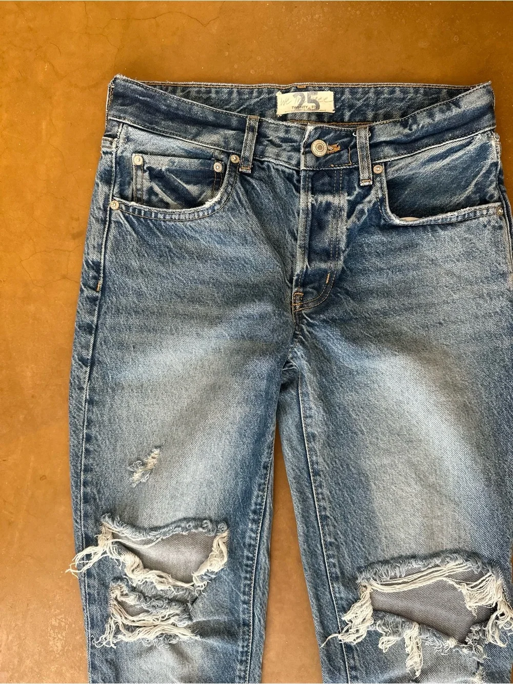 We The Free Straight Leg Jeans - Size 25